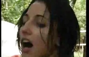 XXX Junaka लाल केस असलेल्या व्यक्ति स्टॉकिंग्ज मध्ये chmorit त्याचे गुलाम मास्क