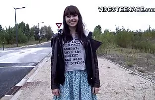 XXX रक्त होते rastreal भोक मैत्रीण स्वयंपाकघर टेबल वर