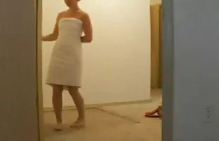 XXX पहिल्या एकाच वेळी एकाच मुलीशी दोघांनी संभोग पार्शवी चोदन तीन guys