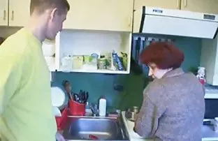 XXX व्हिक्टोरिया वर घडवणे वागणे दाखवते शरीर