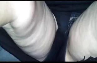 XXX स्त्री पुरुष समागम बीच वर एक अनोखा बेट