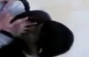 XXX दिली फुले आणि घेतला झवणे मध्ये वाफेचे स्नान